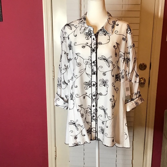 Multiples Tops - Multiples: Floral Black and White Women's Top